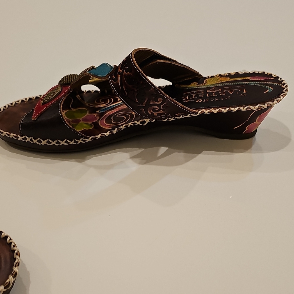 L'ARTISTE POLA Floral WEDGE Appliqué Sandals - Brown, Teal, Red SIZE 40 - Picture 12 of 12